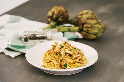 Chitarrine cacio pepe e carciofi